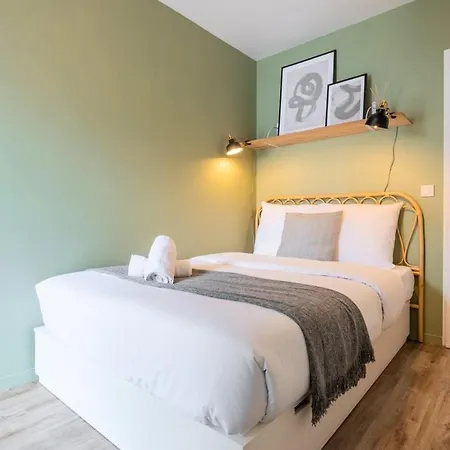 Europe/flandres Stations With Balcony! Appartement Rijsel